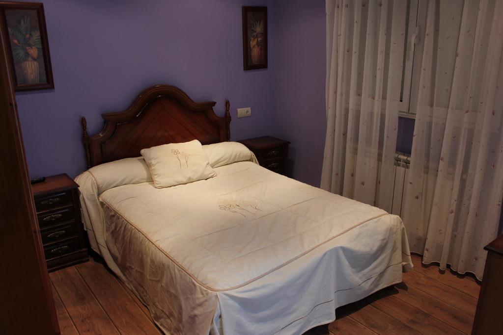 Hotel Asador Rindion Tineo Bilik gambar